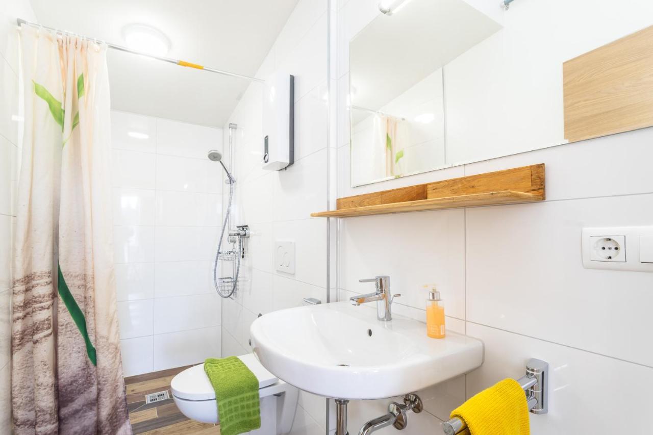 Apartment Alpen-hostel - Morgen- Und Abendsonne Mit Motorradvermietung Memmingen