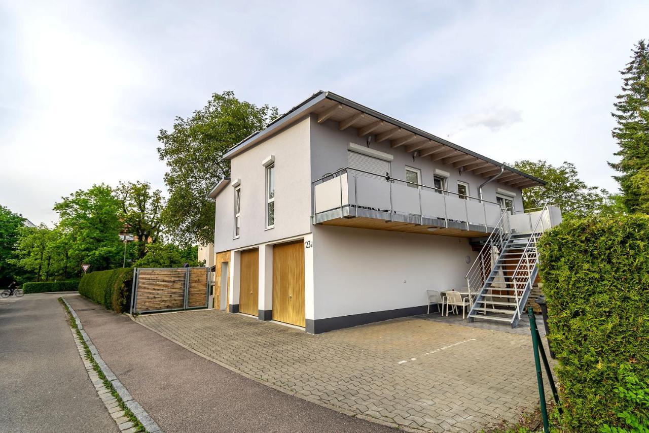 Alpen-hostel - Morgen- Und Abendsonne Mit Motorradvermietung Memmingen